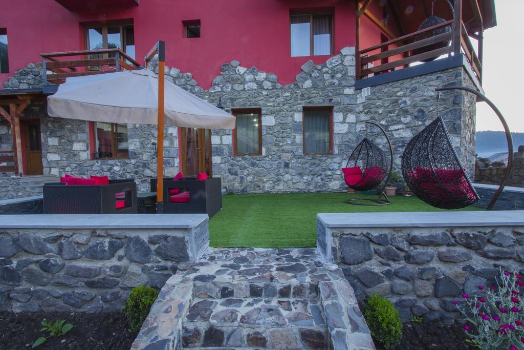 Red House Bakuriani Exterior foto
